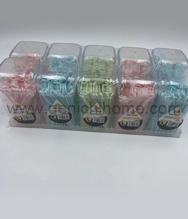 Gekleurde plastic fruit spiesjes